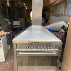 SMEG 90cm electric oven/gas hob