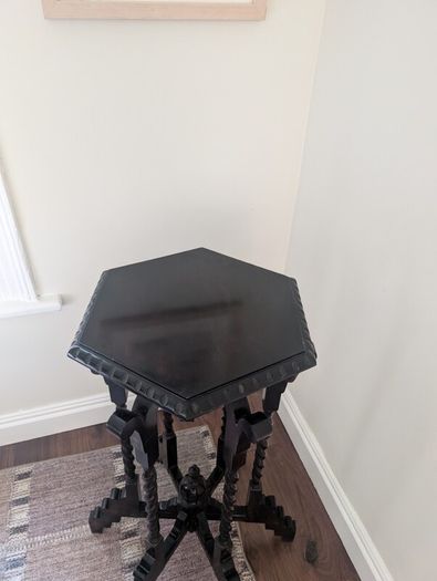 Victorian Pedestal Stand