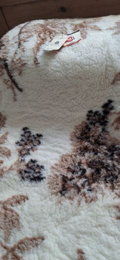 pure wool throw/blanket