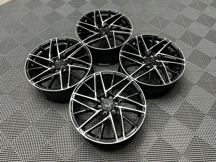 19" Motion R VS8 wheels Ford Transit Custom Van centre bore 74.5 6x120
