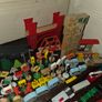 550+ Piece Train Set - Tracks, Vehicles, People, Buildings, Signs Image 8