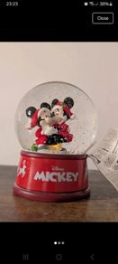 Bnwt disney snow globe