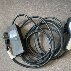 genuine Hyundai/Kia OEM portable EV charging cable 91996-GI050 Kona, lonia 5, EV6, and Niro Car Charger