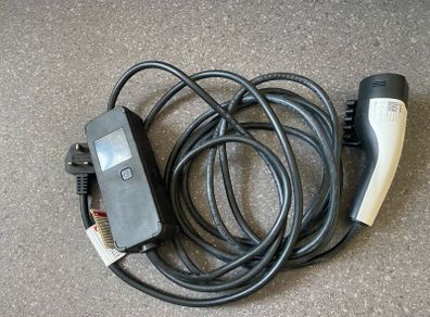genuine Hyundai/Kia OEM portable EV charging cable 91996-GI050 Kona, lonia 5, EV6, and Niro Car Charger