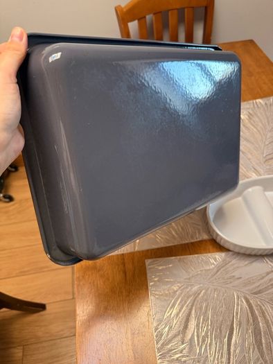 Ceramic baking trays
