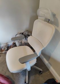 Ergonomic Office Chair - Musso E600 Women's Desk Chair