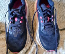 Ladies trainers