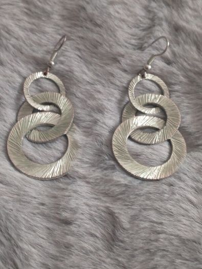 Earrings very nice,  mixed lot