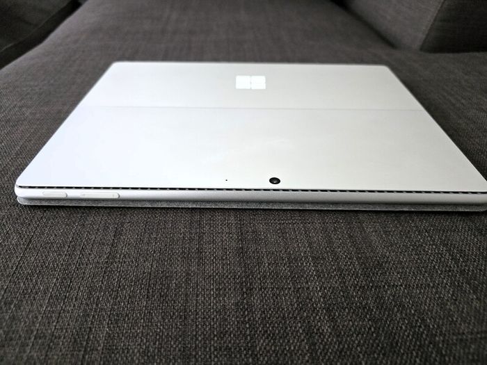 Surface Pro 10 for Business - Ultra7/64/1TB  [High-Spec | Like New]
