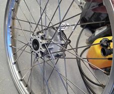 bmw f650gs 21" front wheel