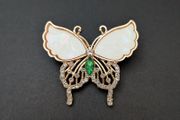 Butterfly Vintage Style Insect Emerald Crystals Gold Brooch Pin