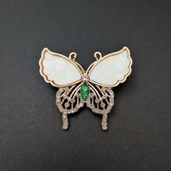 Butterfly Vintage Style Insect Emerald Crystals Gold Brooch Pin