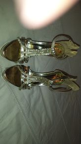 Tom And Eva Gold Sandals