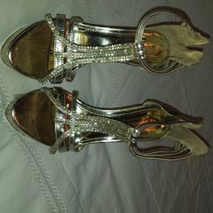 Tom And Eva Gold Sandals