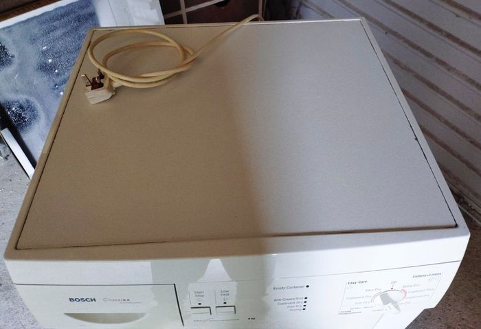 Bosch Classixx Condenser Dryer (used).