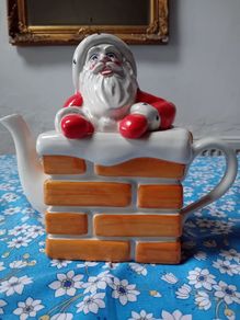 Vintage Santa Teapot