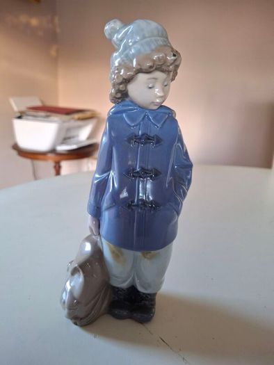 Porcelain - Nao/ Lladro Figurines X 2 .