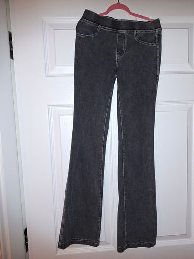 Bundle of jeans, size 10/11 yo