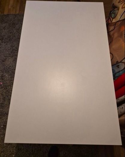white table or desk