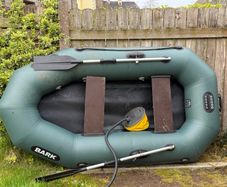 Inflatable dinghy