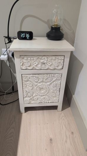 Set of 2 Nightstands