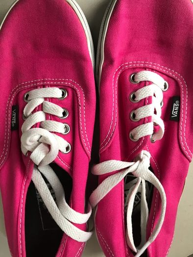 ladys trainers vans.