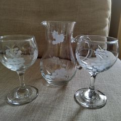 Vintage grapevine design goblets and pitcher