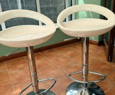 Stools height adjustable