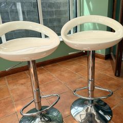 Stools height adjustable