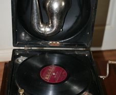 Vintage DECCA Gramophone