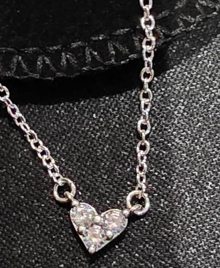 Silver Tri-Stone Heart Collar Necklace Brand New