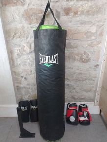 70lb 4 feet punch bag with gloves shin pads