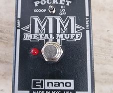 Guitar effects pedal