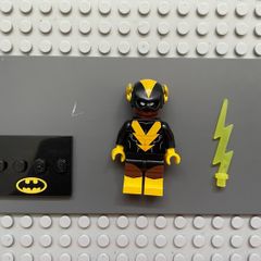 lego super heroes coltlbm02 Black Vulcan minifigure, The LEGO Batman Movie, Series 2 (Complete Set with Stand and Accessories)
