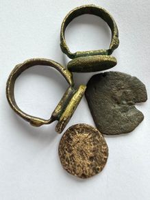 Rare Ancient Roman & Byzantine Bronze Collection - 2 Signet Rings & 2 Coins (4-Piece Lot)