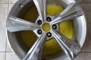 1 x Genuine Audi 19'' Alloy - Delivery