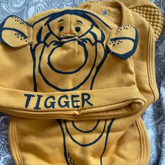 Tigger Baby Hat,Bib and Booties set