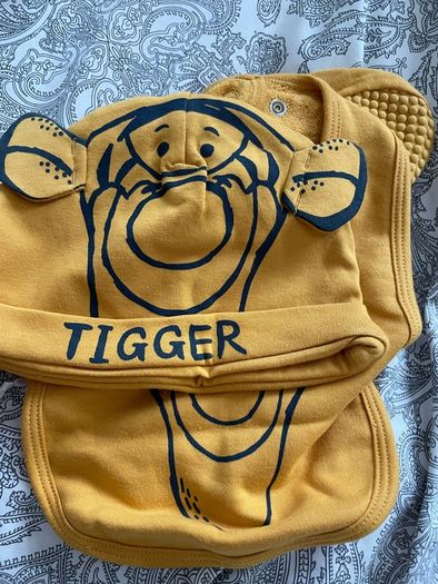 Tigger Baby Hat,Bib and Booties set