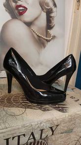 Black High Heels Size 8