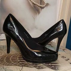 Black High Heels Size 8
