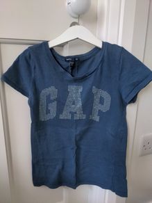 GAP t-shirt