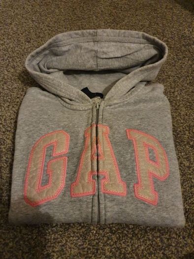 GAP Long Sleeve Zipped Hoodie ... Size: Age: 8 Years ... Price Drop