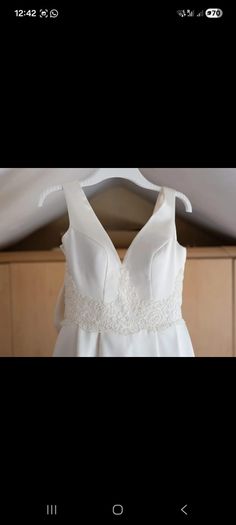 stunning wedding dress