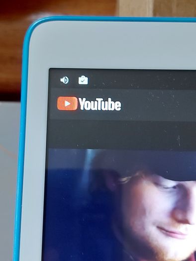 EIR 10.1 inch Tablet, Model 8079, Camera, internet, youtube, in excellent condition