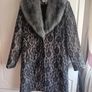 Elegant Coast Coat with detachable faux-fur collar Image 3