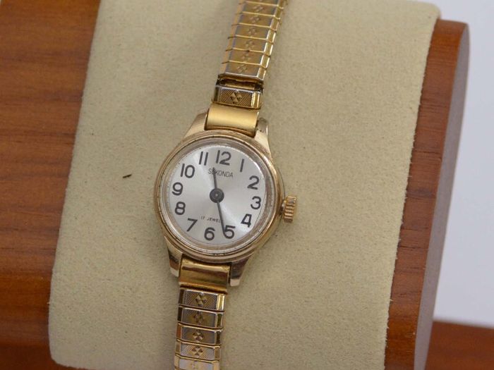 Vintage Ladies Sekonda Mechanical Watch