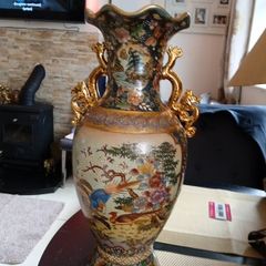 oriental vase