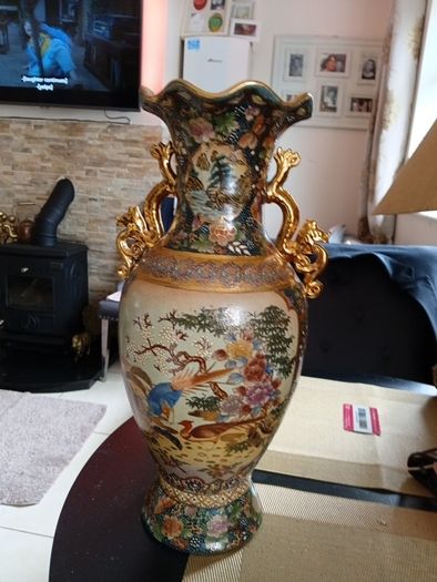 oriental vase