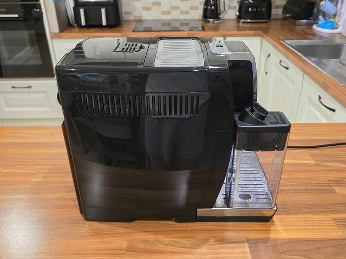 De'Longhi Dinamica Coffee Machine