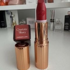 Charlotte Tilbury Carina's Love lipstick (hot lips)